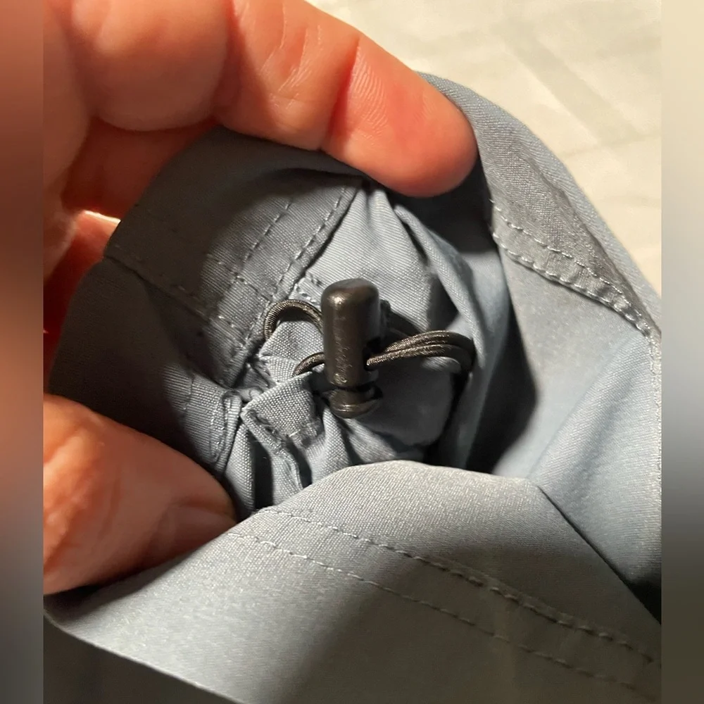 Eddie Bauer Women's Rainier Capri pants in a blue/gray color. Size 8. - Picture 9 of 13